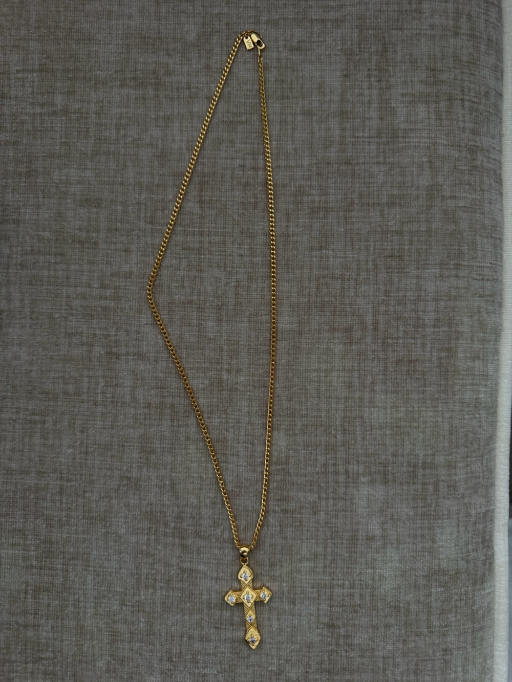 Vanessa Mooney gold cross chain necklace
